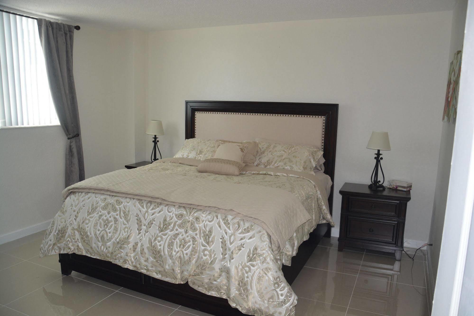 Apartments At Sian Residences Hallandale Beach Exteriér fotografie